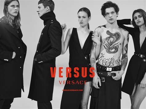 Watch the Versus Versace Fall/Winter 2015 Show Live Right Now 